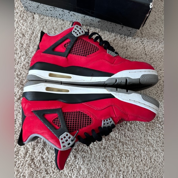 Engine Red Air Jordan 4 Retro Sneakers Size 10.5 - Picture 3 of 10